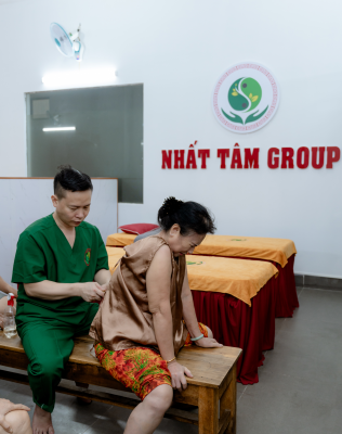 Thái hoá đốt sống lưng cổ