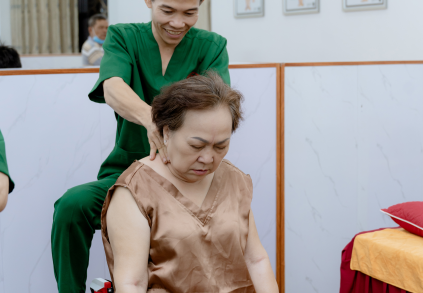 Kỹ thuật bấm huyệt cổ vai gáy
